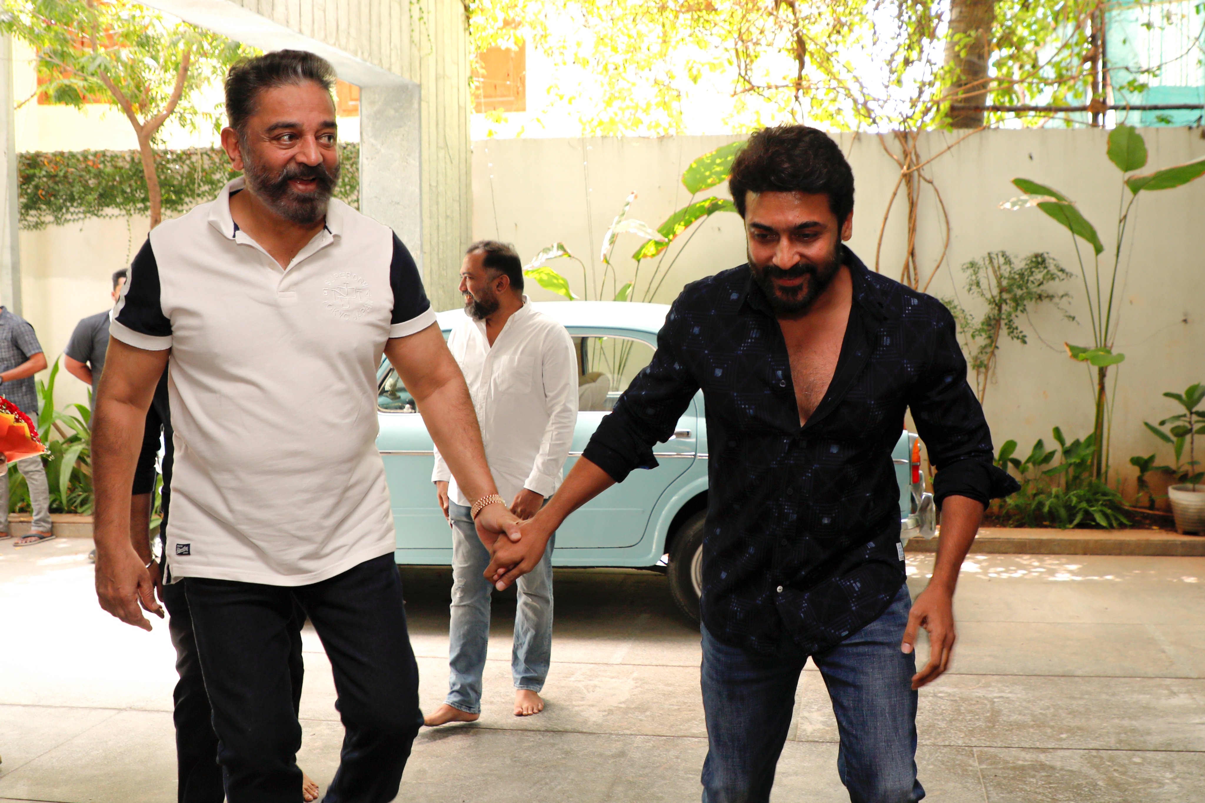 Kamal haasan gifts rolex watch for suriya for vikram movie character