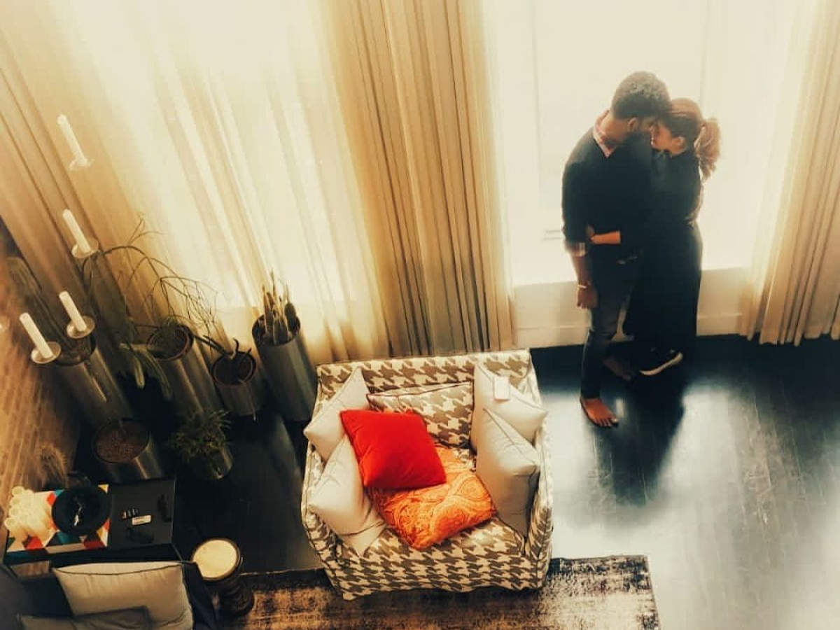 Vignesh shivan apology post for tirupati photoshoot and chappal issue in restricted area