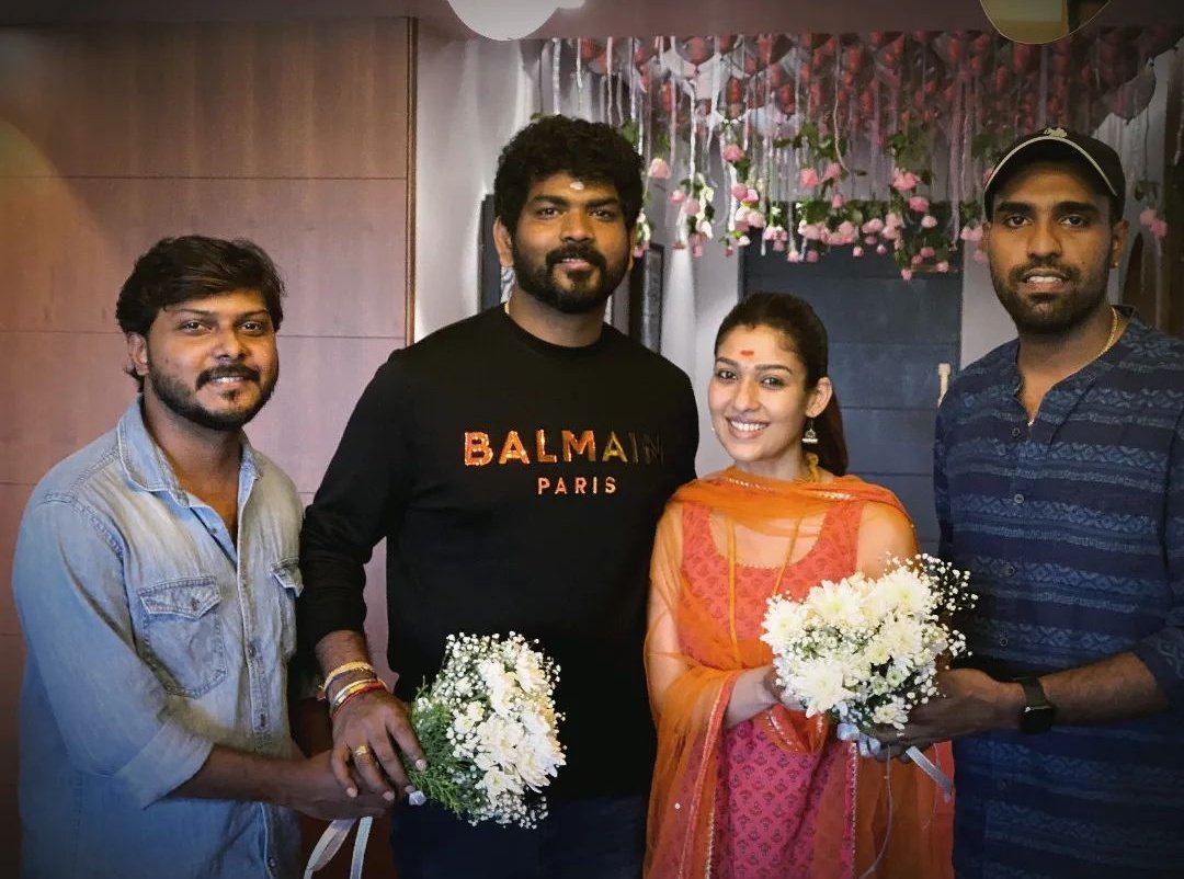 Vignesh shivan and nayanthara spotted in cochin airport
