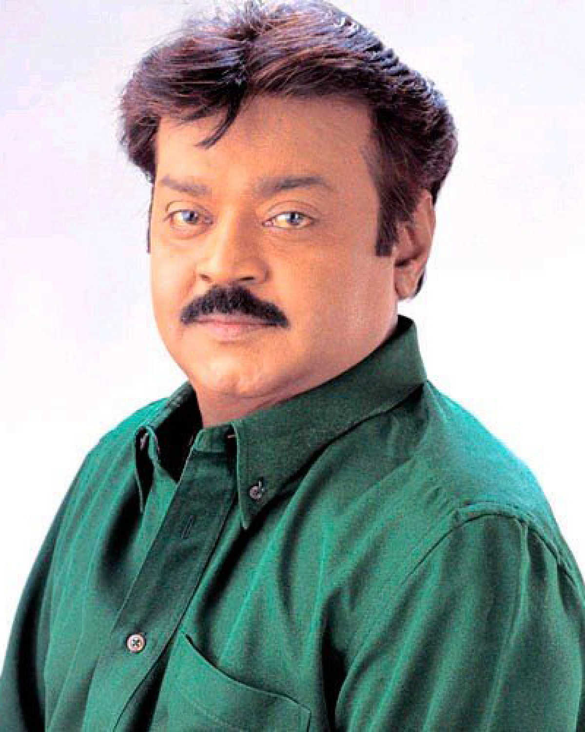 Superstar rajinikanth tweets praying for vijayakanth health getting viral