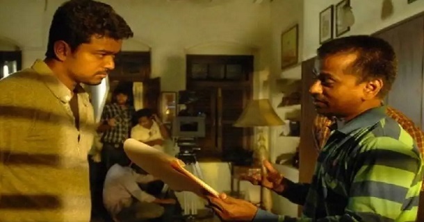 Ar murugadoss replies for tweet from surya fan about thupakki movie