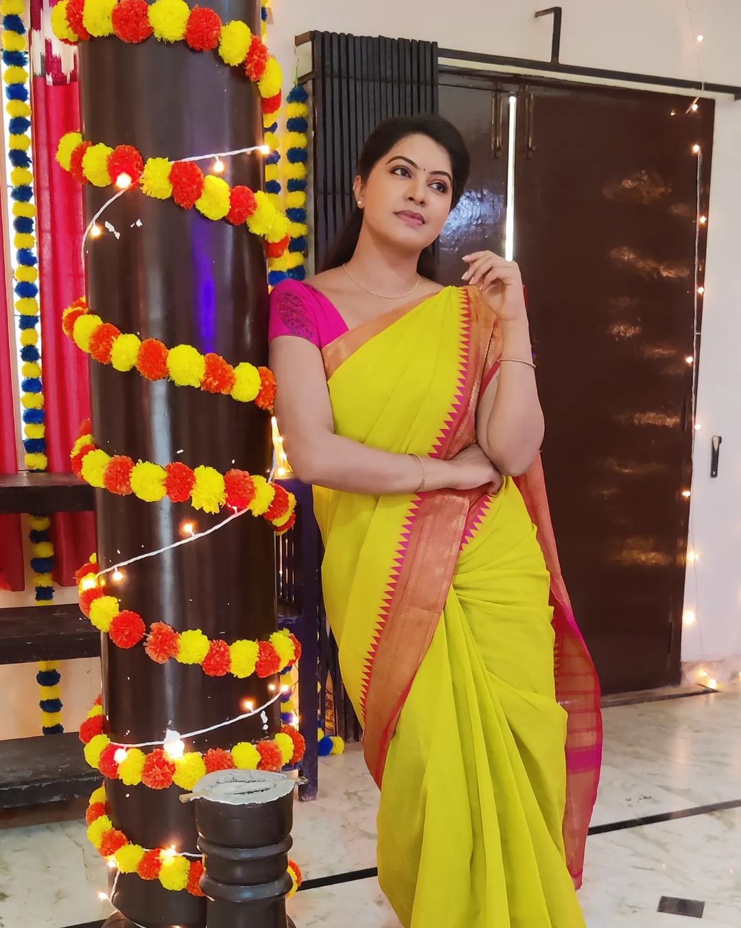 rachitha mahalakshmi dint speak about her husband in biggboss but dinesh wishes her to win the show