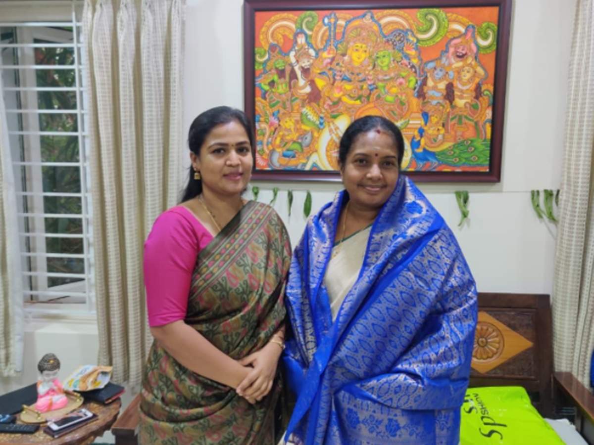 Serial and film actress ranjana natchiyar sexually abused by her own father in law complaint video getting viral