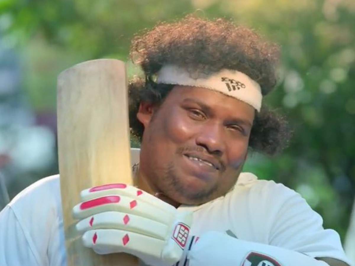 Yogi babu overtake vijay sethupathi in number of films committed