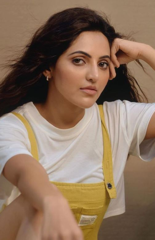 Athulya ravi latest photos shocks fans on her plastic surgery