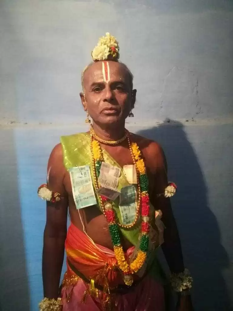 Drama artist fell down dead during performing on road