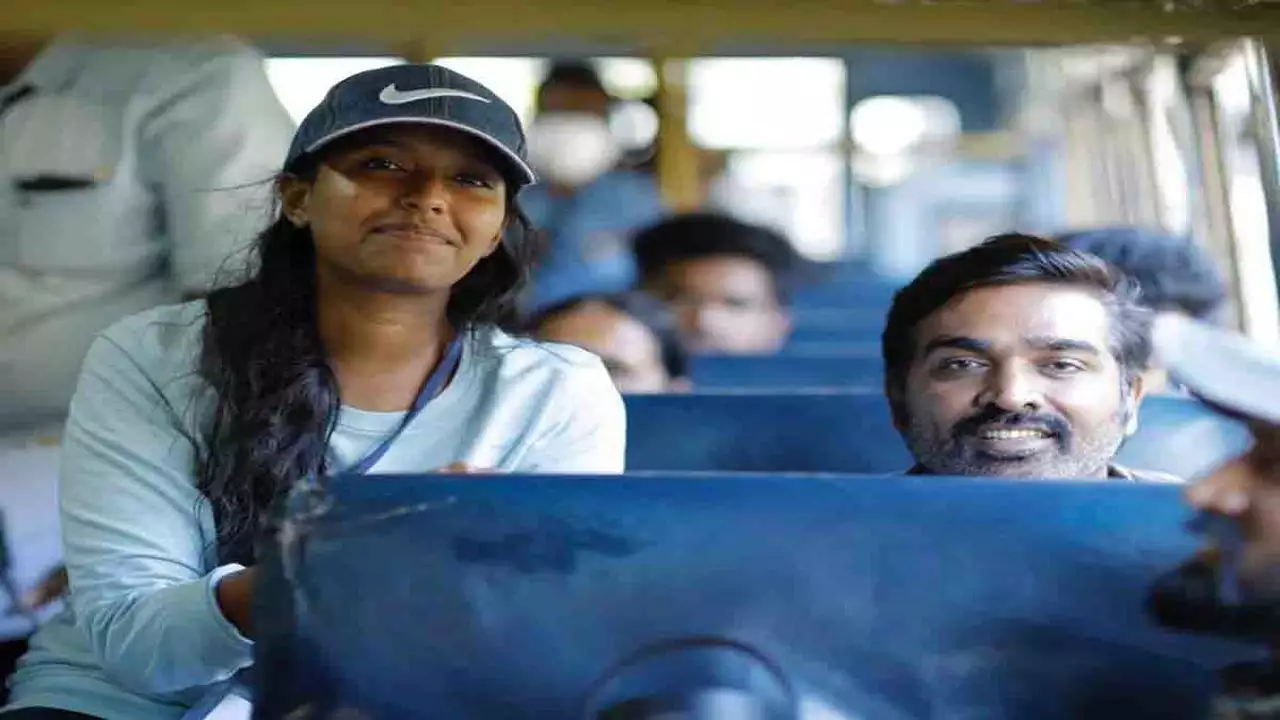 Nithya menon and vijay sethupathi starring malayalam movie teaser video getting viral