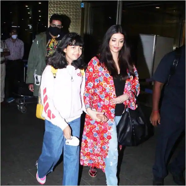 Aiswarya rai bacchan second time pregnant photos getting viral on social media