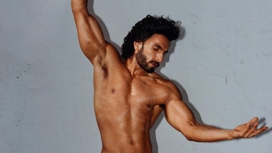 Actor ranveer singh nude photoshoot getting viral on social media