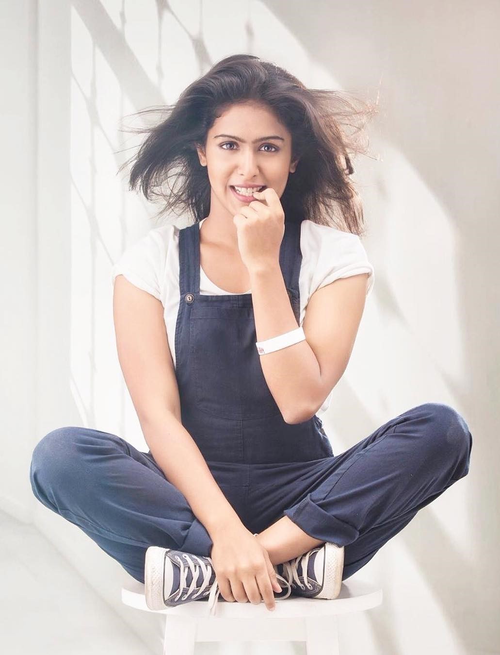 Samyuktha hegde accident during shooting video getting viral on social media