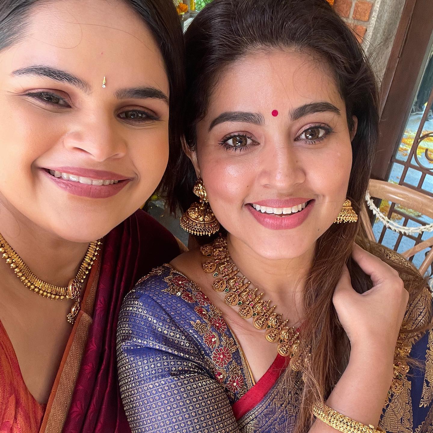 Dhanush and selvaragavan with actress vidhyulekha in family function