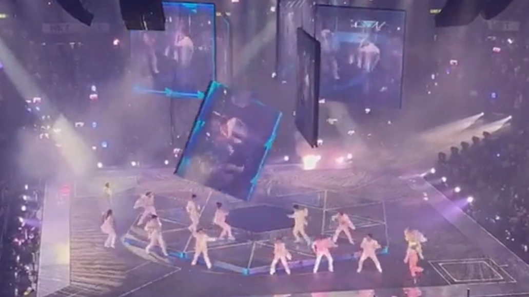 Giant screen fell down on dancer in hong kong concert