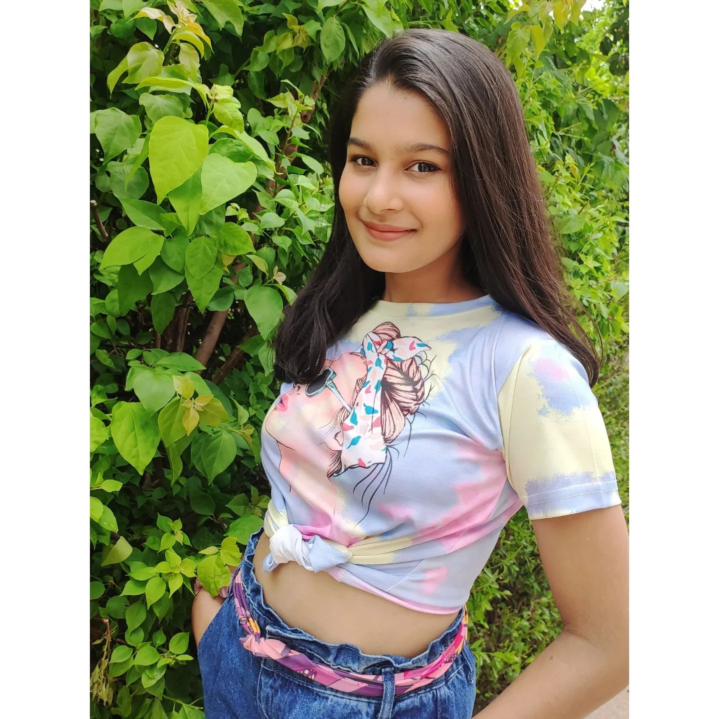 Yuvina parthavi latest look photos getting viral on social media