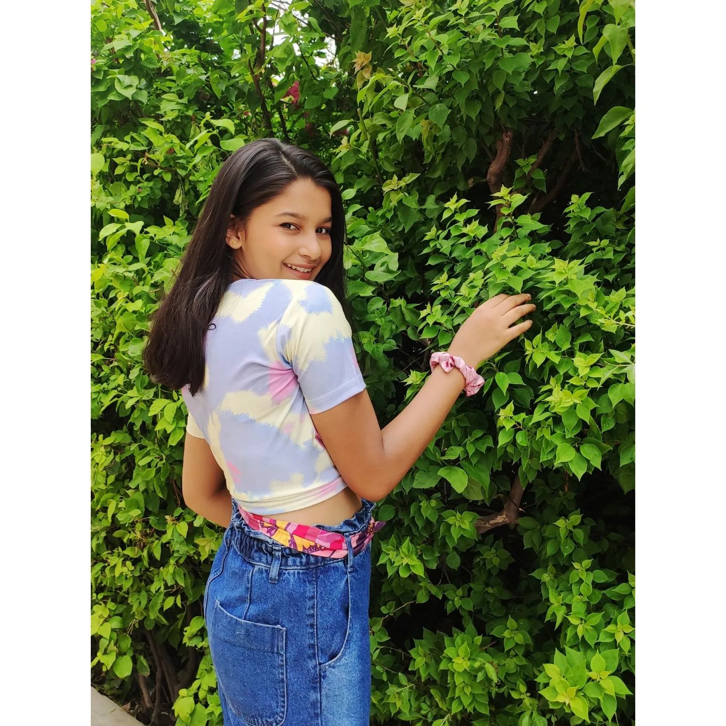 Yuvina parthavi latest look photos getting viral on social media