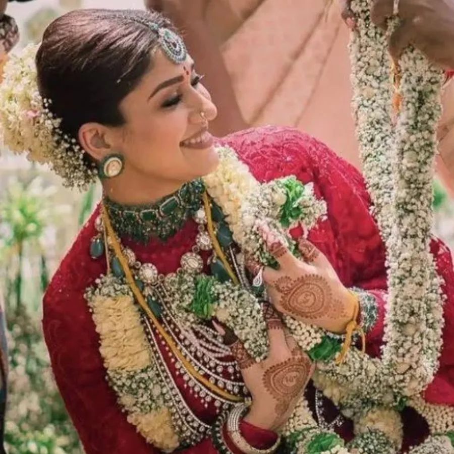 Actress harathi ganesh replicates nayanthara marriage bridal look photos getting viral on social media