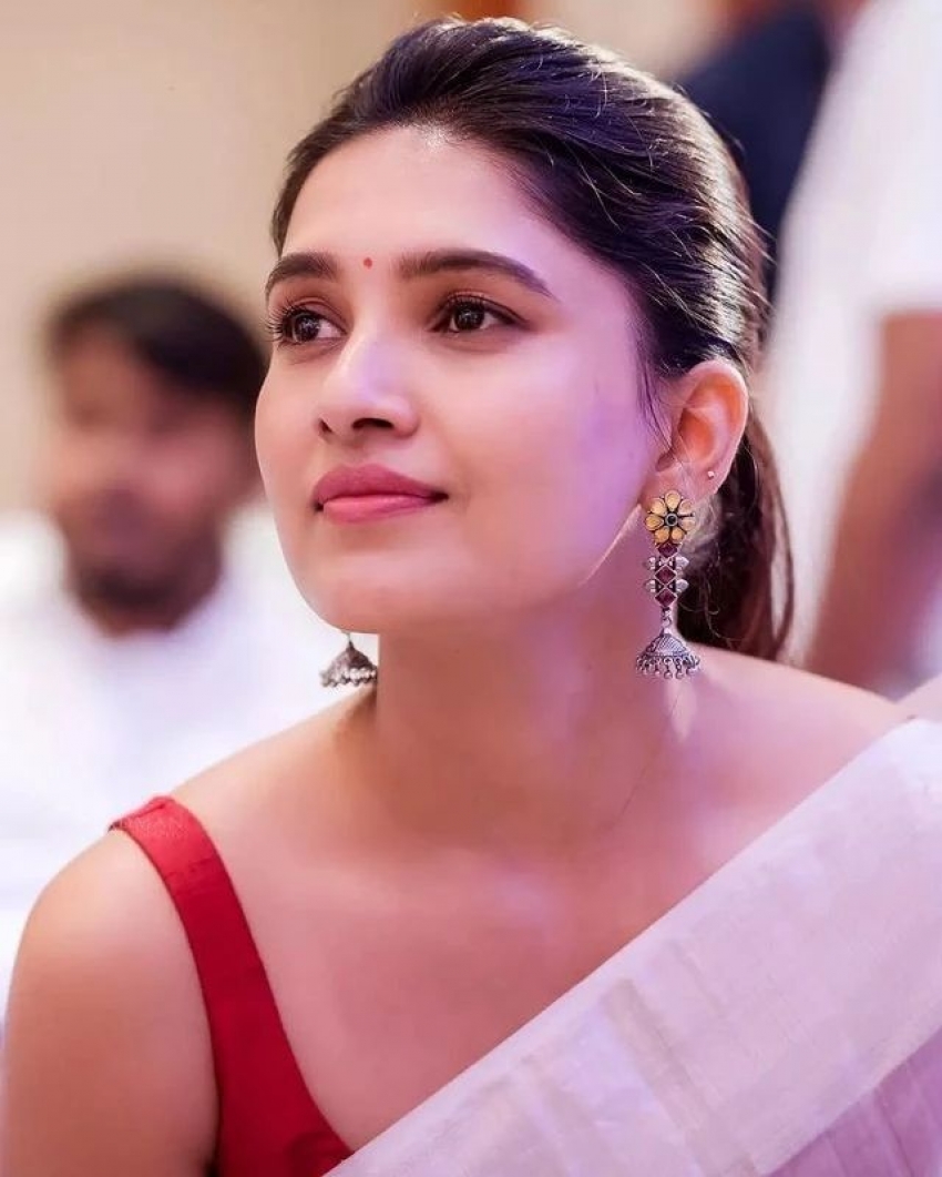 vani bhojan ot angry on rumours spreading about her on social media