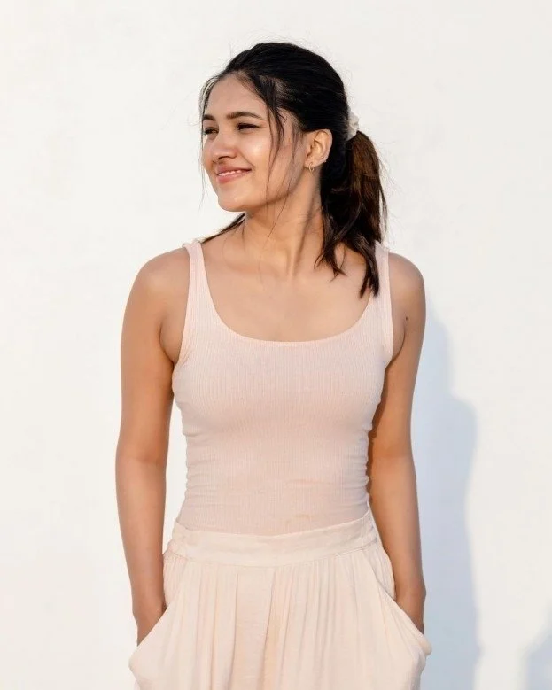 vani bhojan interview about posts and comments on actress photos