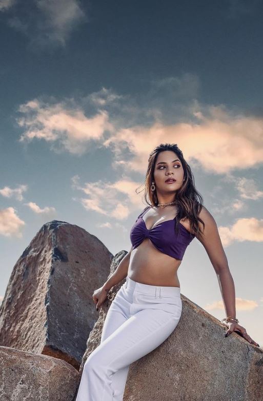 aishwarya dutta hot video in beach shore getting viral on social media