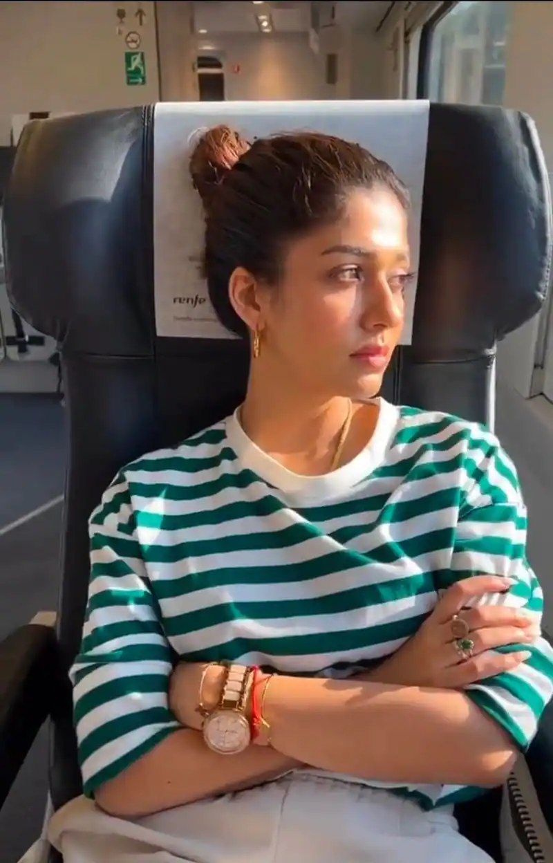 nayanthara vignesh shivan kiss photo from barcelona getting viral on social media