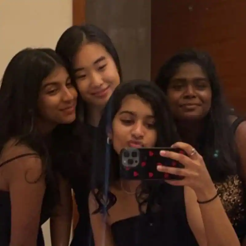 actor vijay daughter divya sasha photos getting viral on social media