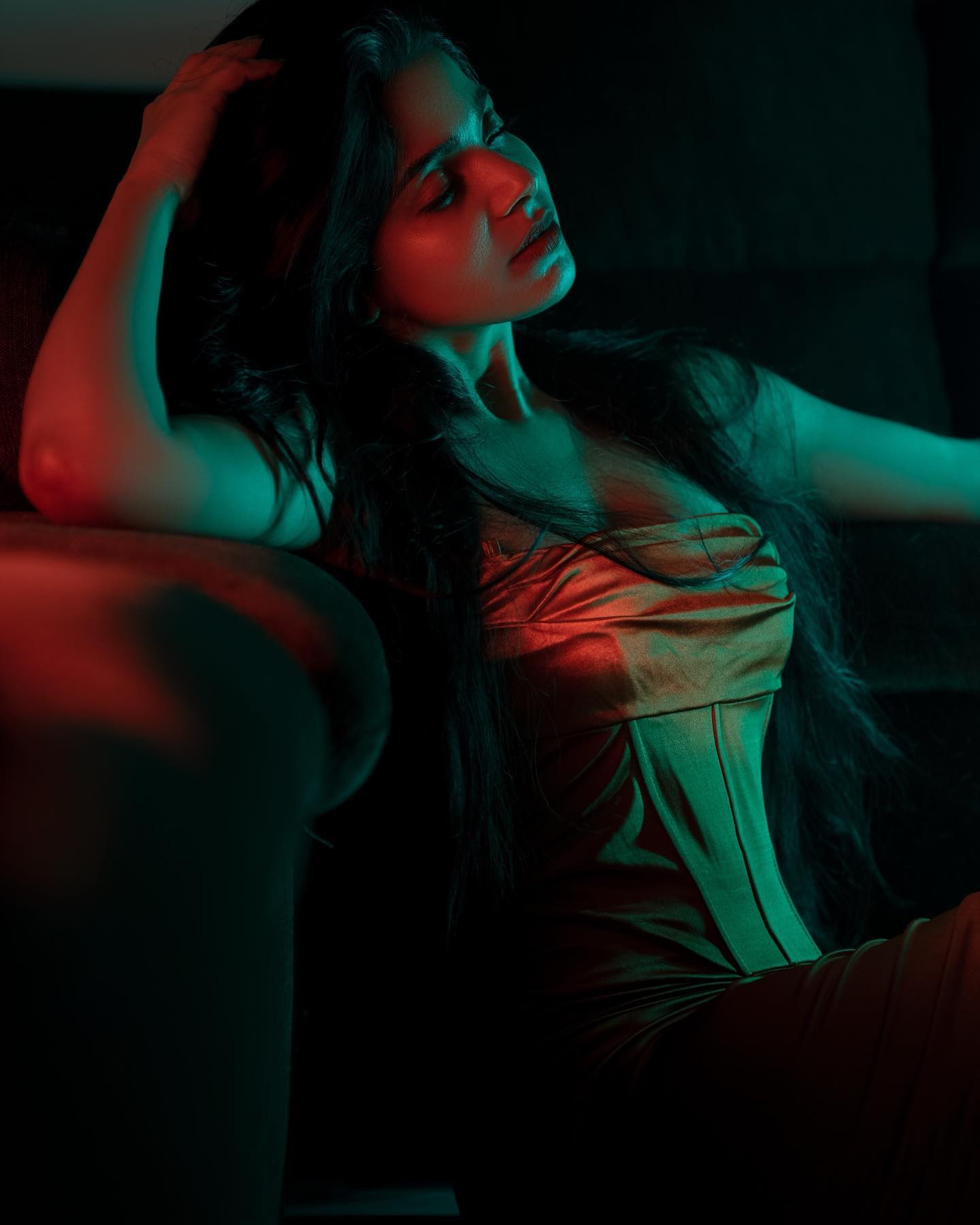 divyabharathi hot photos in golden colour velvet dress getting viral