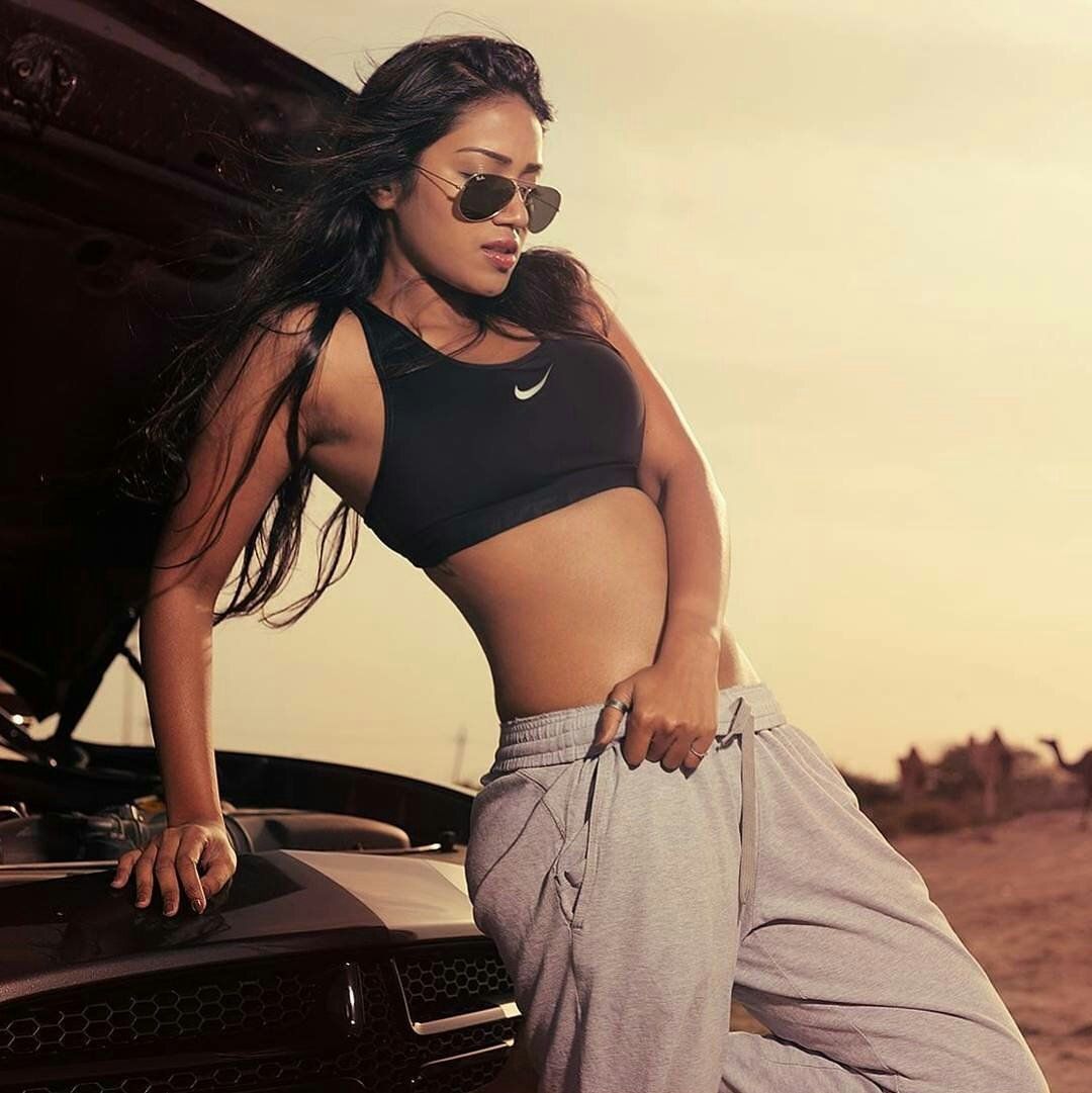 actress nivetha pethuraj hot photos in inners in public place getting viral