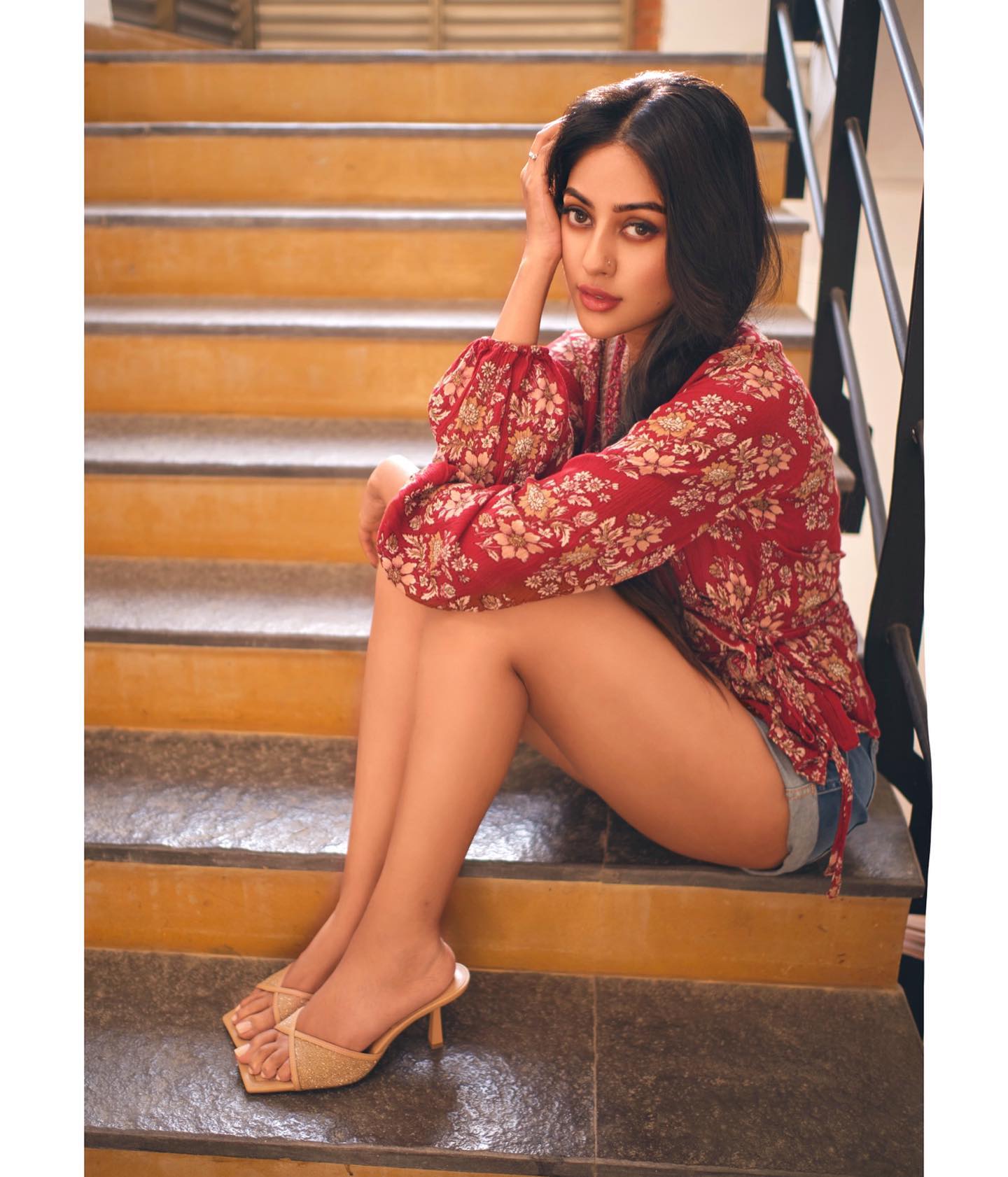 anu emmanuel hot photos in low neck dress