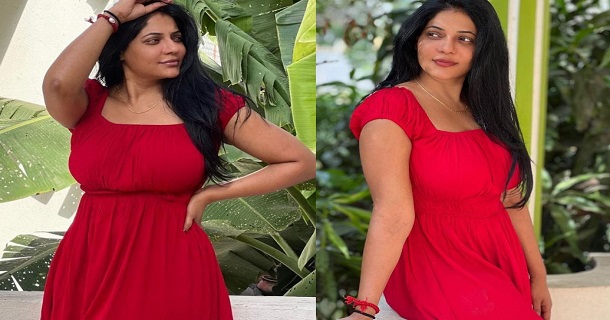 serial actress reshma pasupuleti hot stunning in modern dress