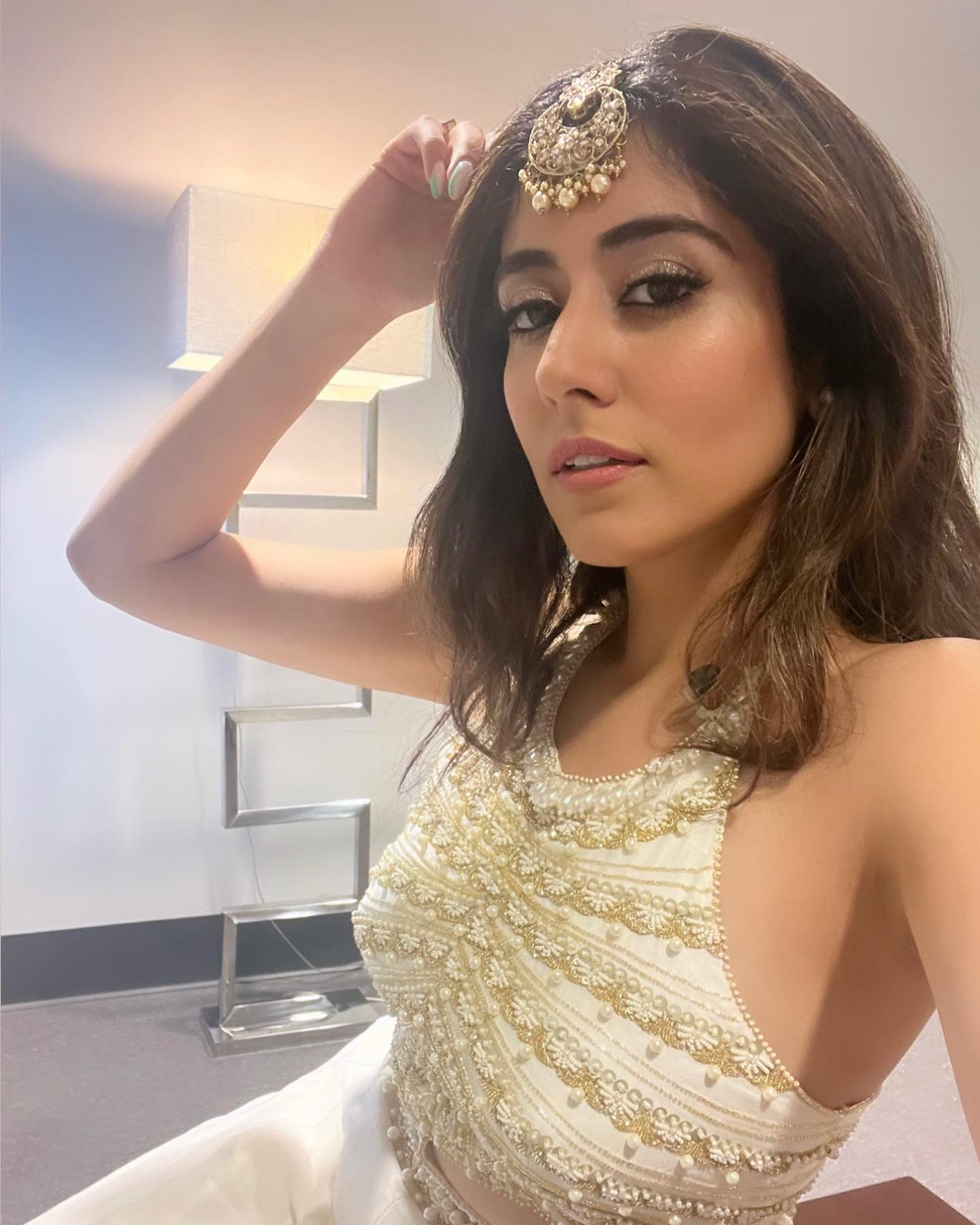 jonita gandhi hot posing in glamour hot photos