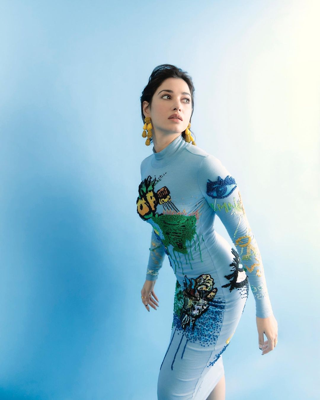 tamanna bhatia hot photos in blue colour tight fit dress