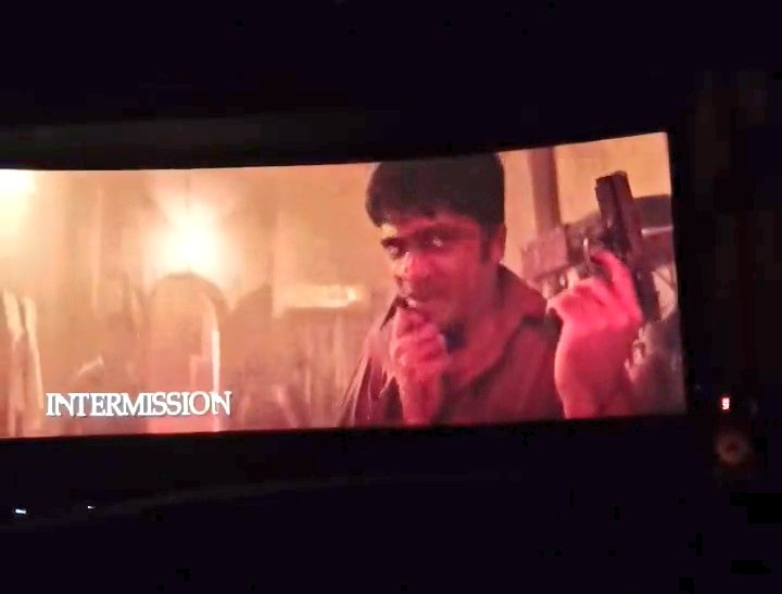 simbu venthu thaninthathu kaadu movie review on twitter getting viral