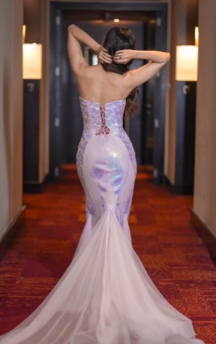 actress vedhika hot photos in netted full dress without sleeve