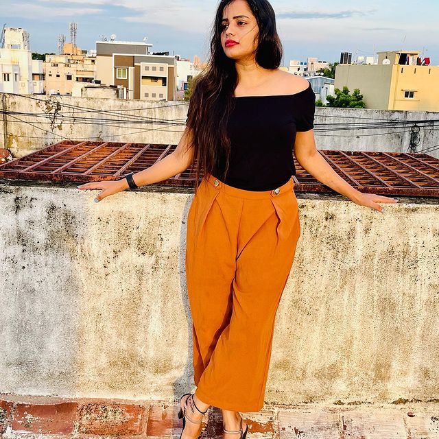 deepa alias powlenjessica committed suicide due to love failure