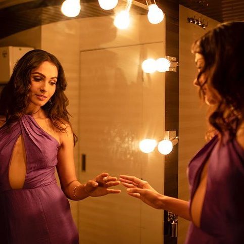 actress andrea jermiah hot photos in glamour dress getting viral