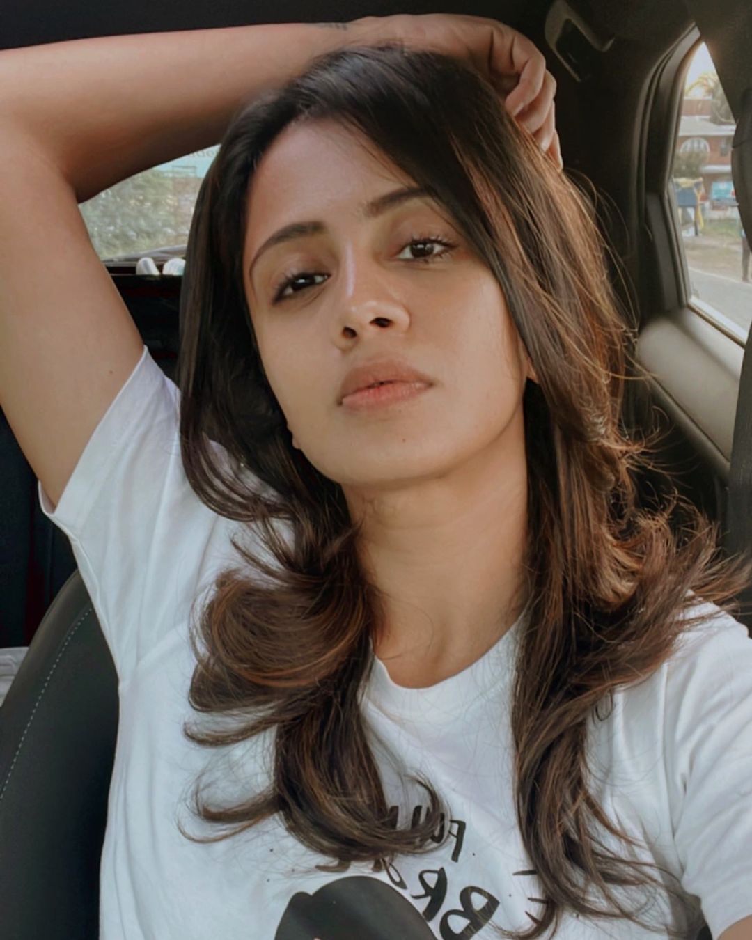 vj anjana rangan hot photos in mini dress getting viral