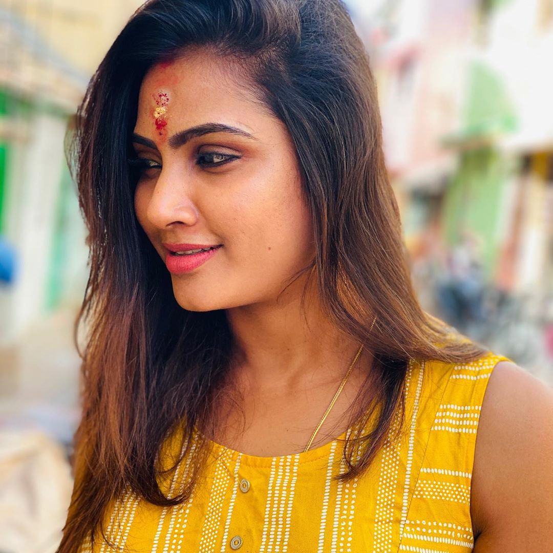 myna nandhini manikandan and dhanalakshmi discussing on myna salary as 1 and half lakhs video getting viral