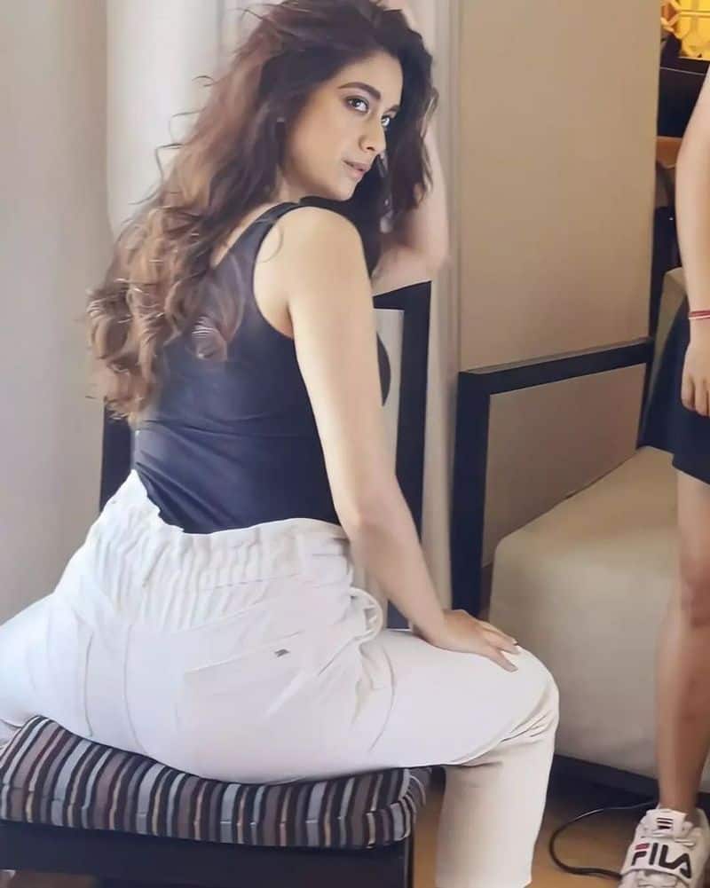 keerthy suresh hot photos wearing slip getting viral on social media