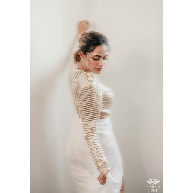 aishwarya dutta hot photos getting viral on social media