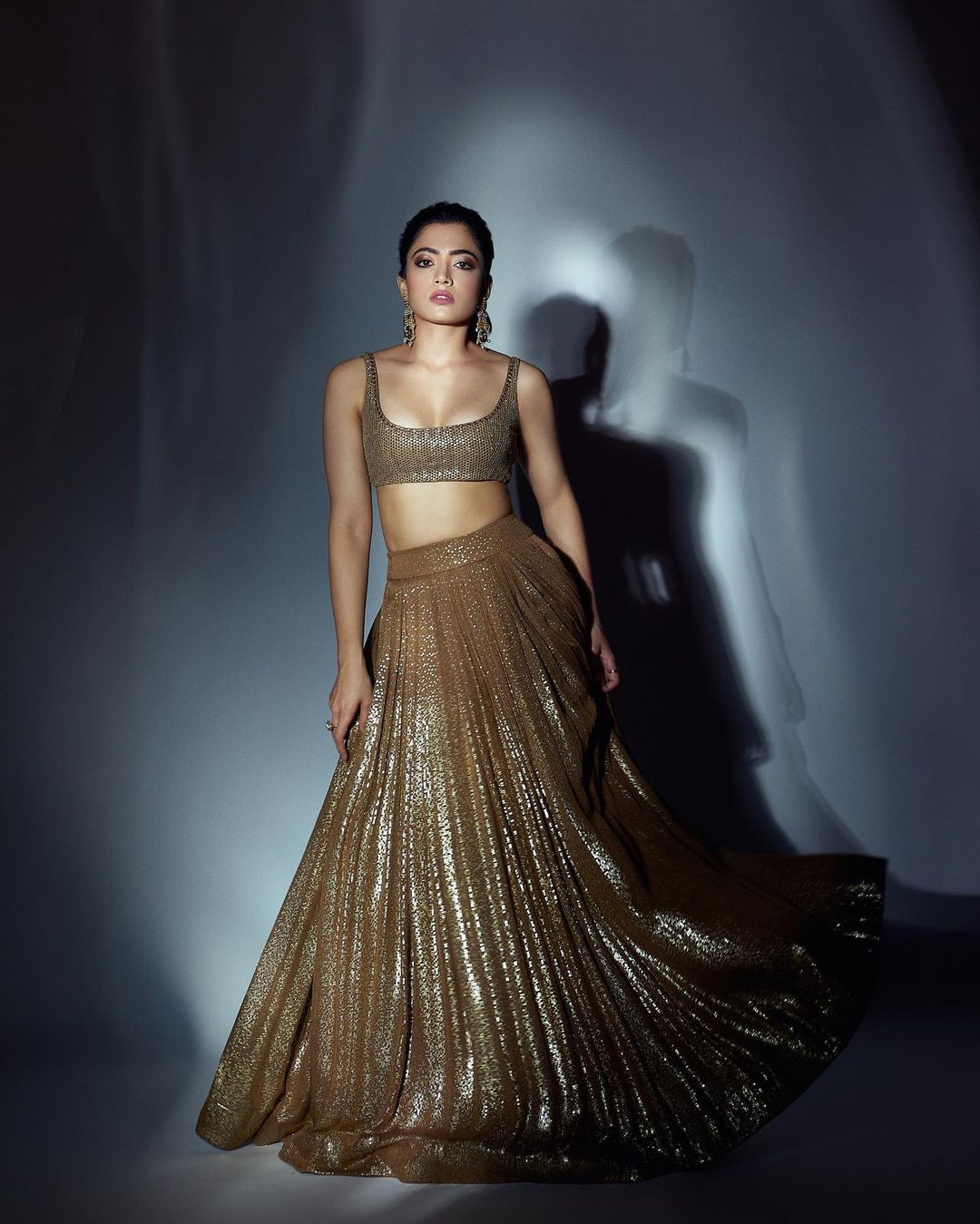 rashmika mandanna hot photos showing glamour getting viral