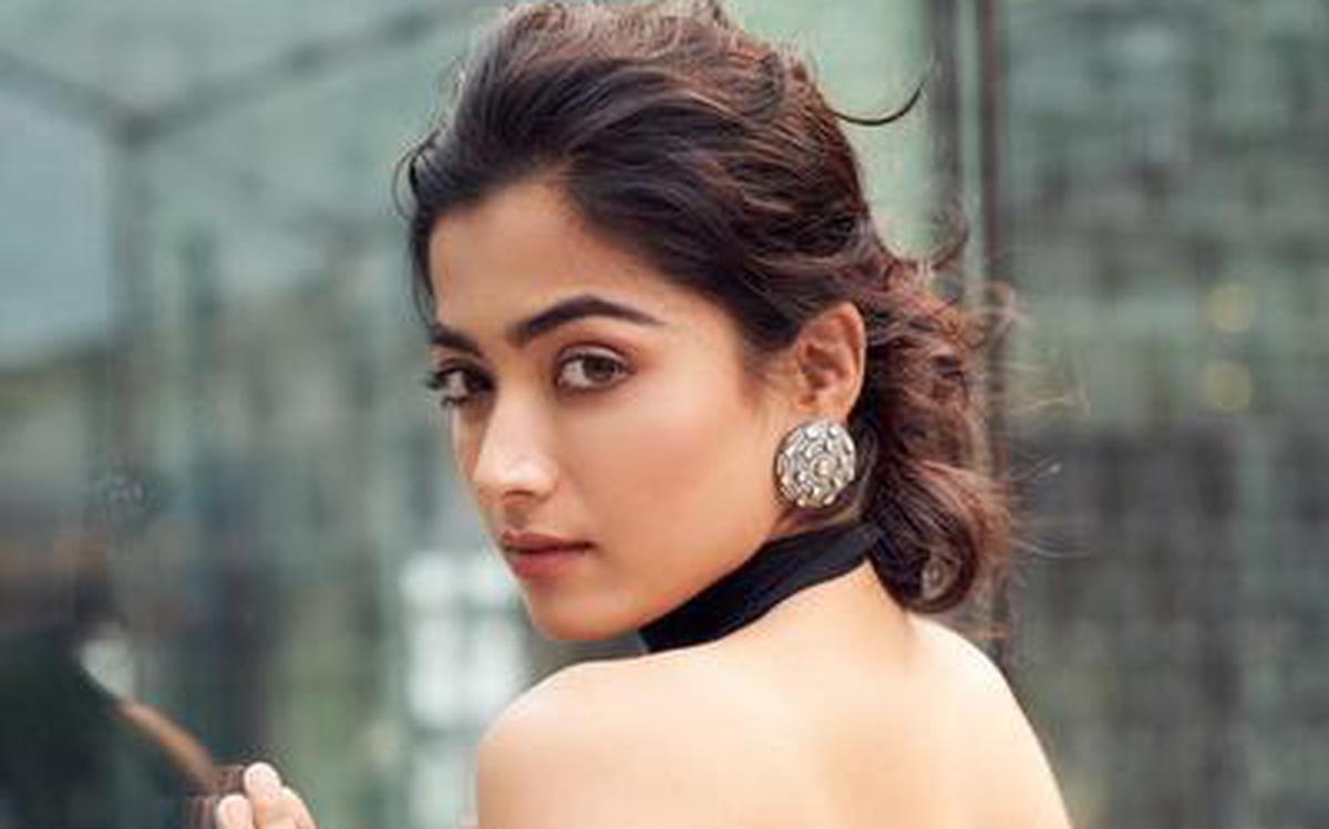 david warner imitates rashmika and face edit on songs video getting viral on social media