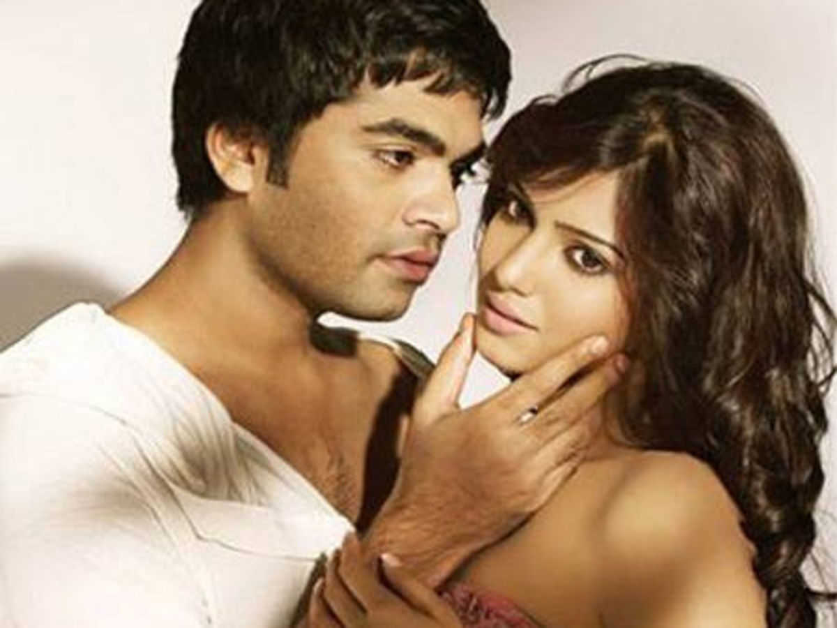 simbu and samantha romantic photos getting trending