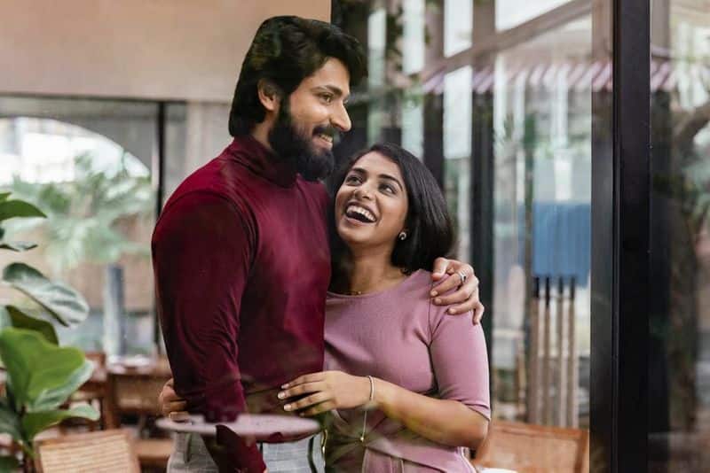 harish kalyan announces about his marriage and photos with his wife to be