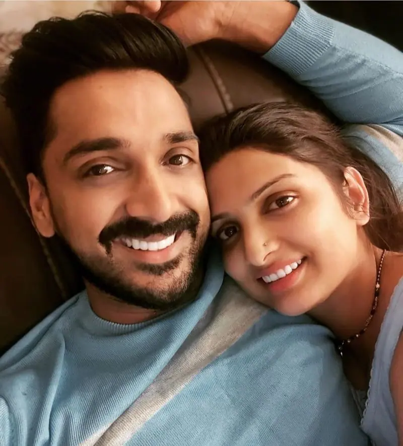 actress divya sridhar about actor arnav interview and complaint issue getting trending on social media