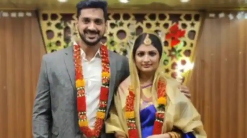 actress divya sridhar about actor arnav interview and complaint issue getting trending on social media