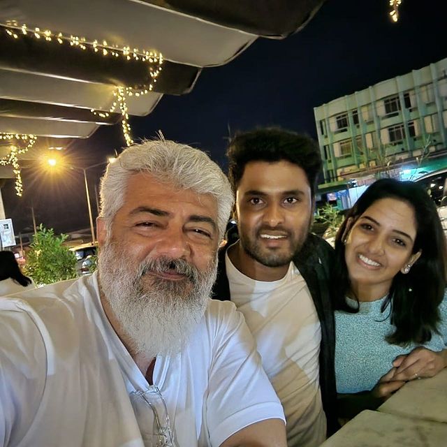 ajith kumar selfie with amir pavni and cibi photos trending