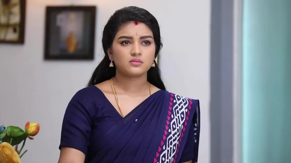 shabana shares pic taken with thalapathy vijay in varisu audio launch with excitement and happiness