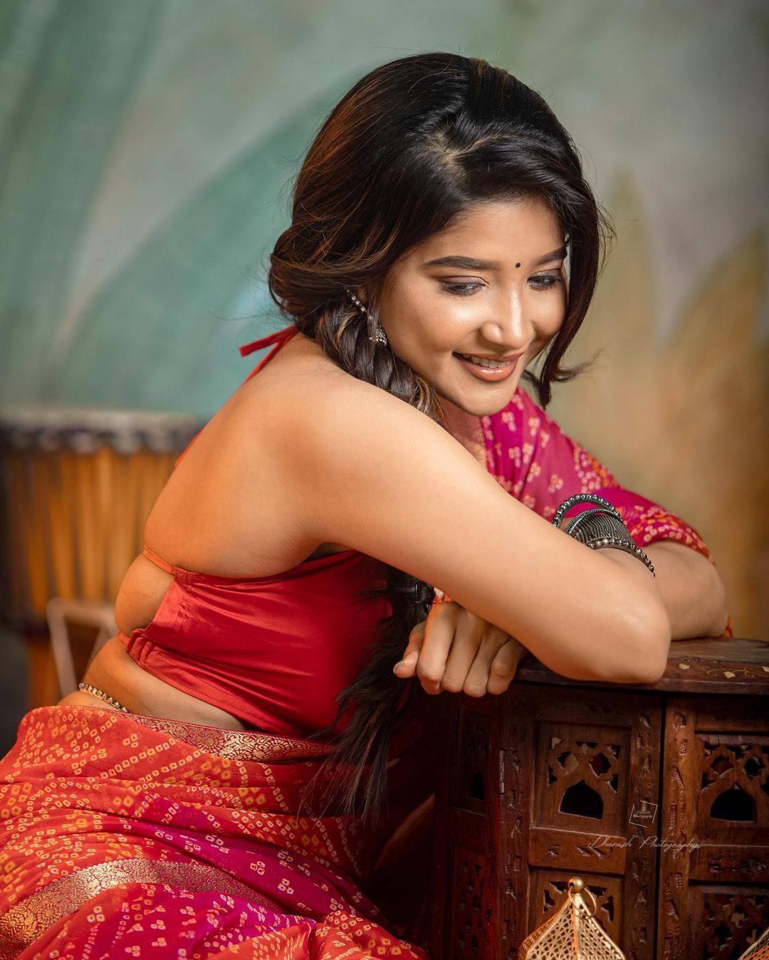 sakshi agarwal hot latest photos in saree and blouse getting viral
