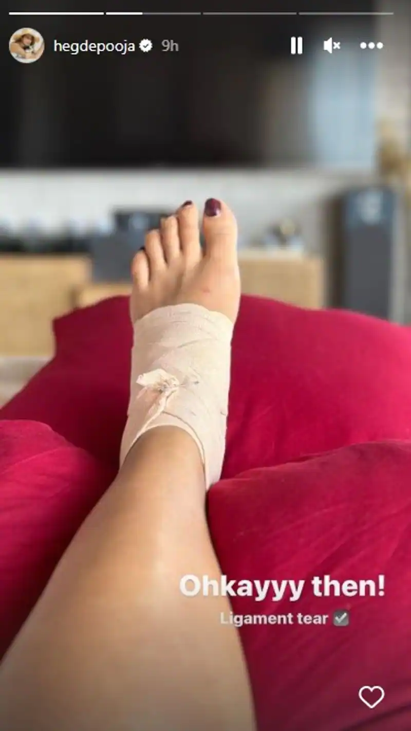 pooja hegde caught up in an accident photos getting viral