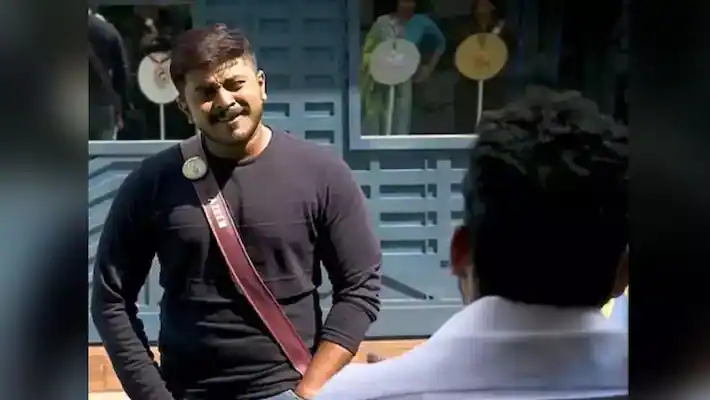 azeem repeats same mistake even after warning talks bad on amuthavanan video getting viral