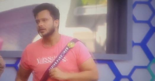 biggboss contestant manikandan uses bad word in angry video viral